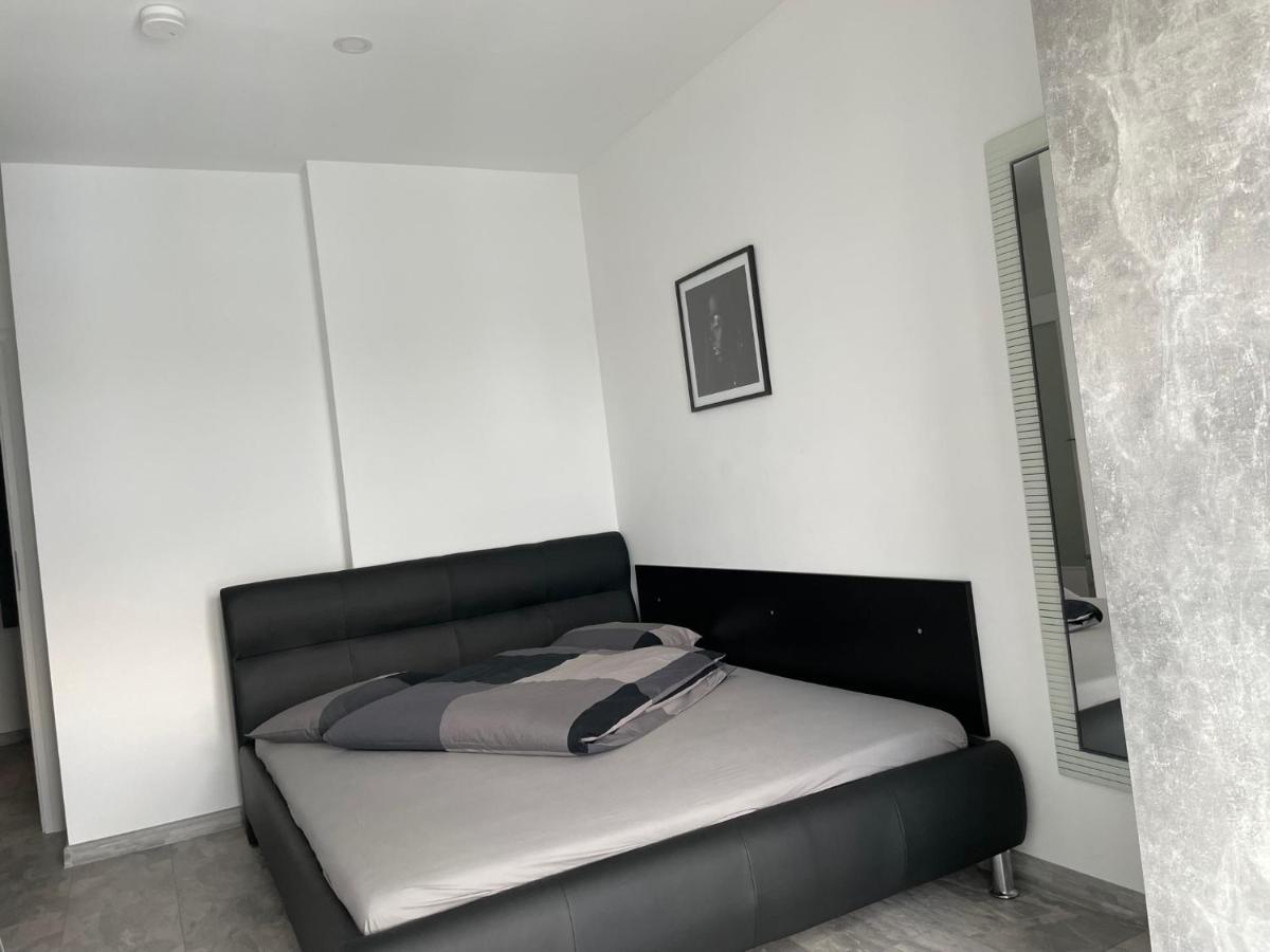 Cozy 2-Room Penthouse Lakeview W14 Bucureşti Eksteriør bilde
